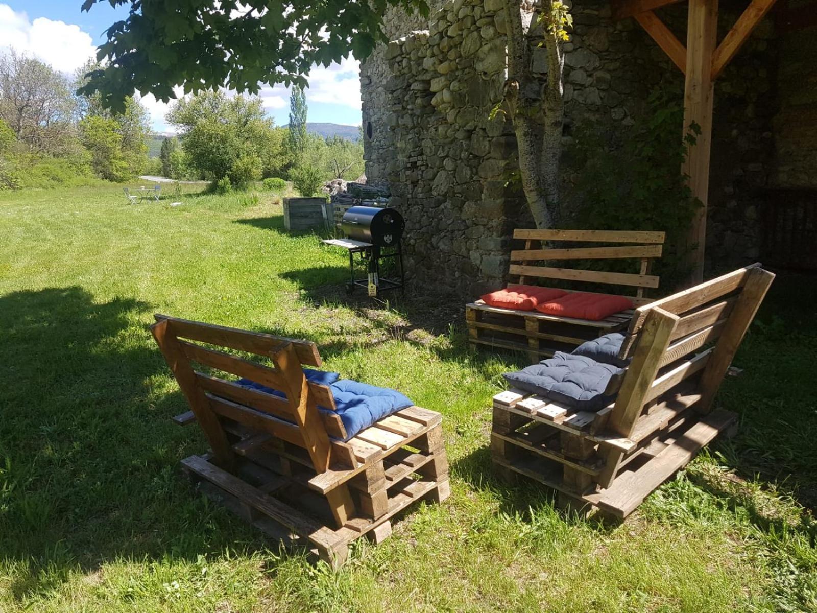 Les Gites Du Saro Chabestan Luaran gambar